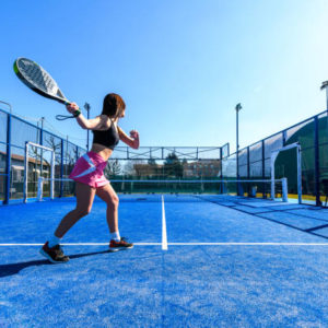 Une déclaration suffit-elle pour un aménagement terrain de tennis ?